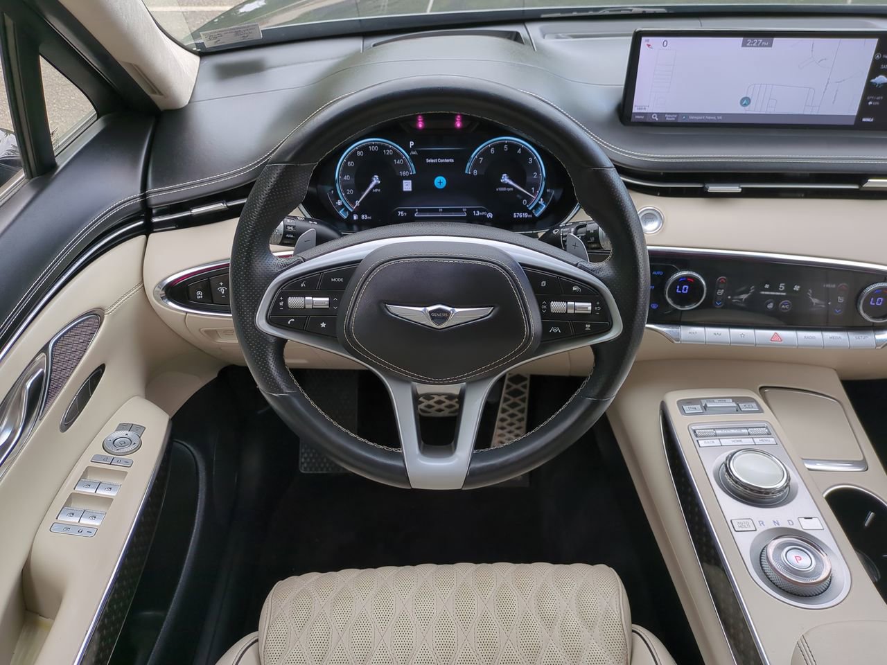 Used 2023 Genesis GV70 3.5T Sport w/ Sport Prestige Package AWD/4WD image 16
