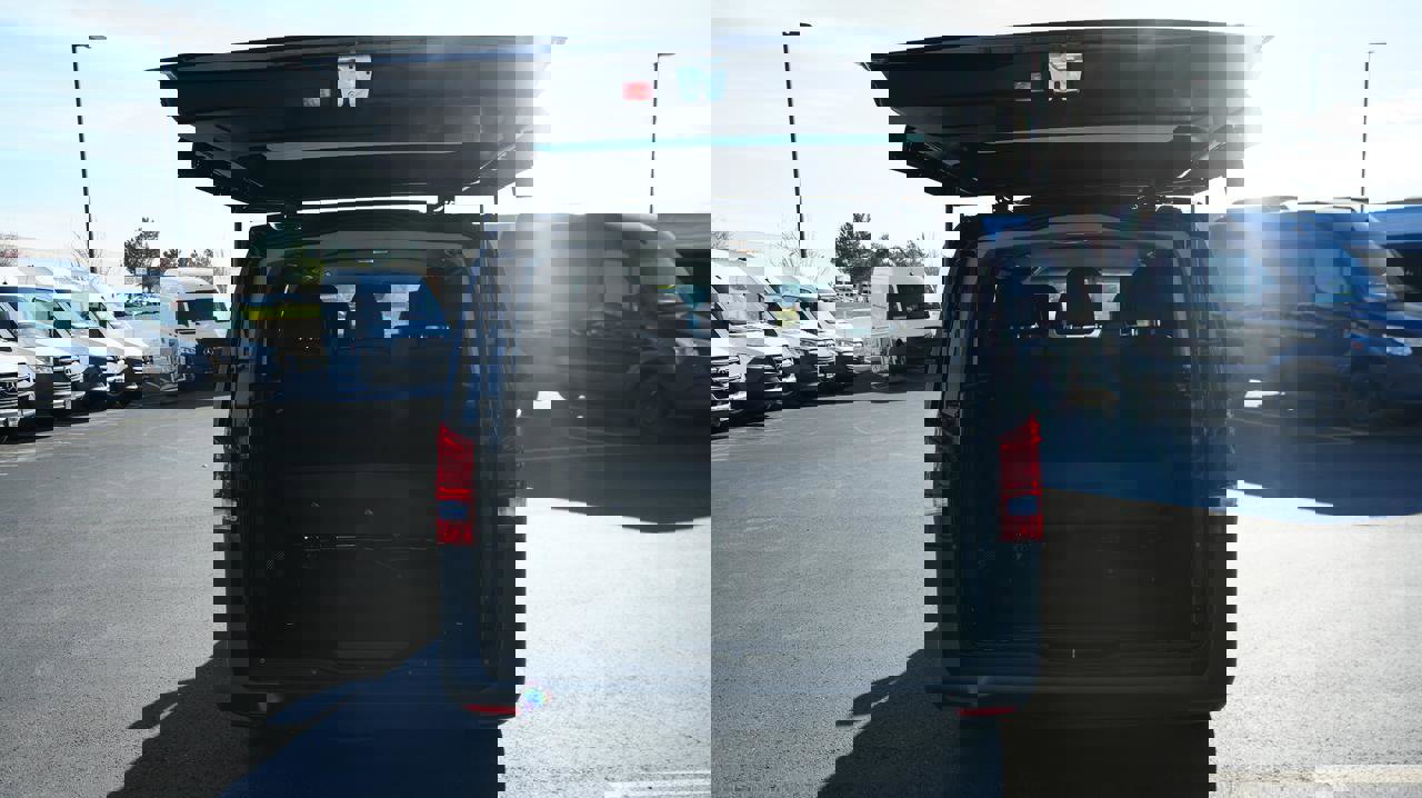 Used 2023 Mercedes-Benz Metris Passenger image 7