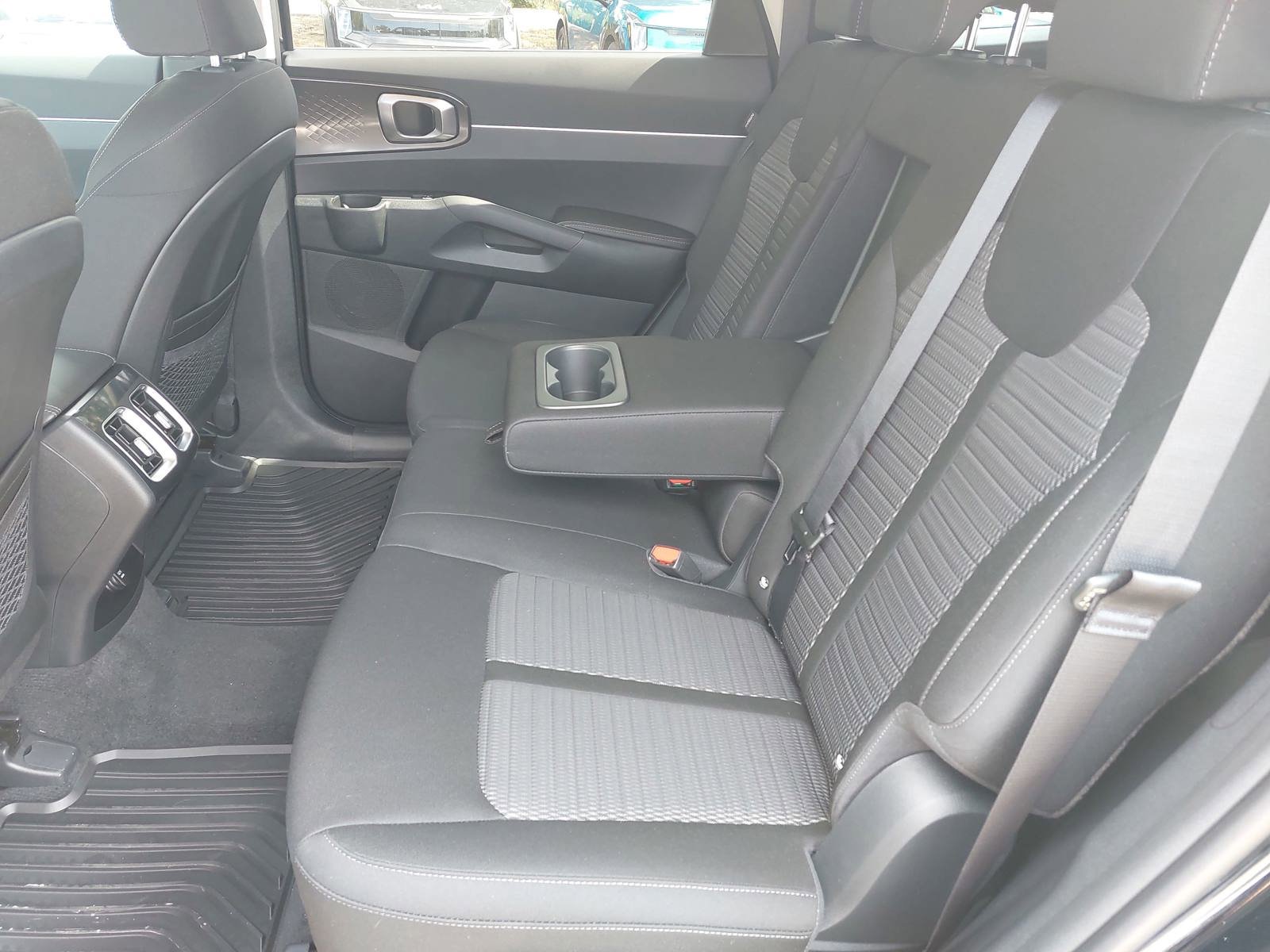 New 2026 Kia Sorento LX FWD image 15