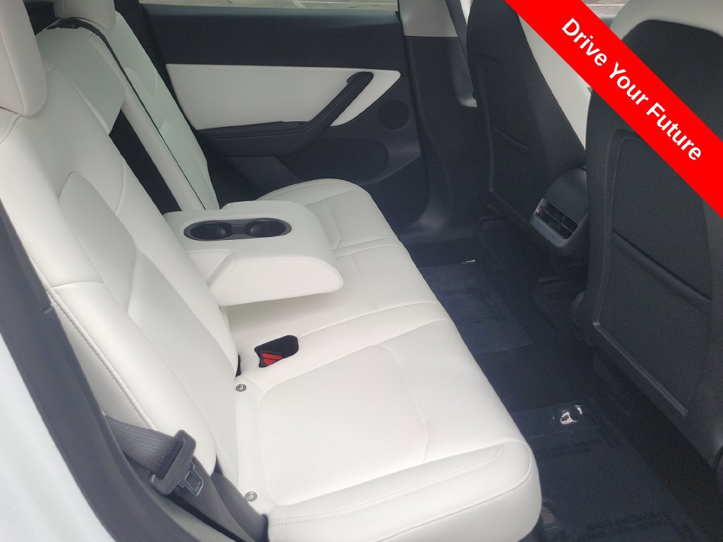 Used 2022 Tesla Model Y Long Range AWD/4WD image 17