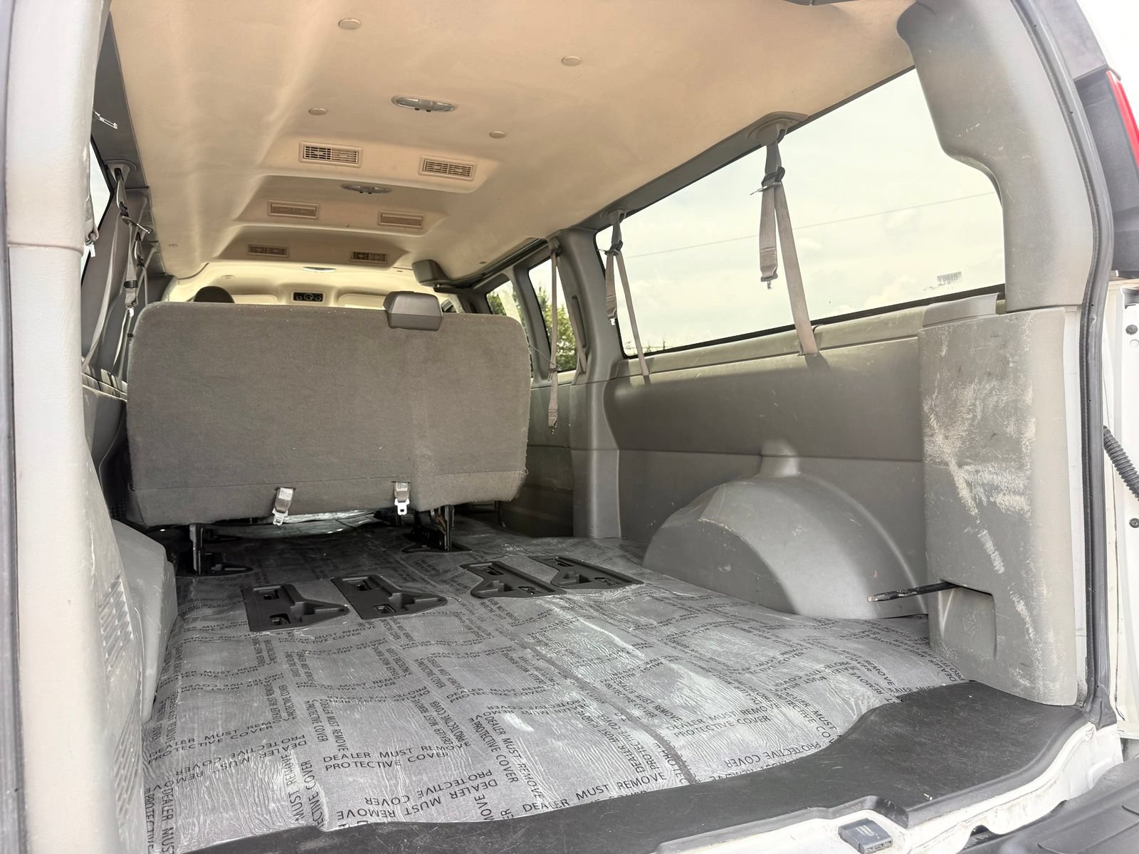 Used 2020 Chevrolet Express 3500 LT w/ LT Preferred Equipment Group RWD image 34
