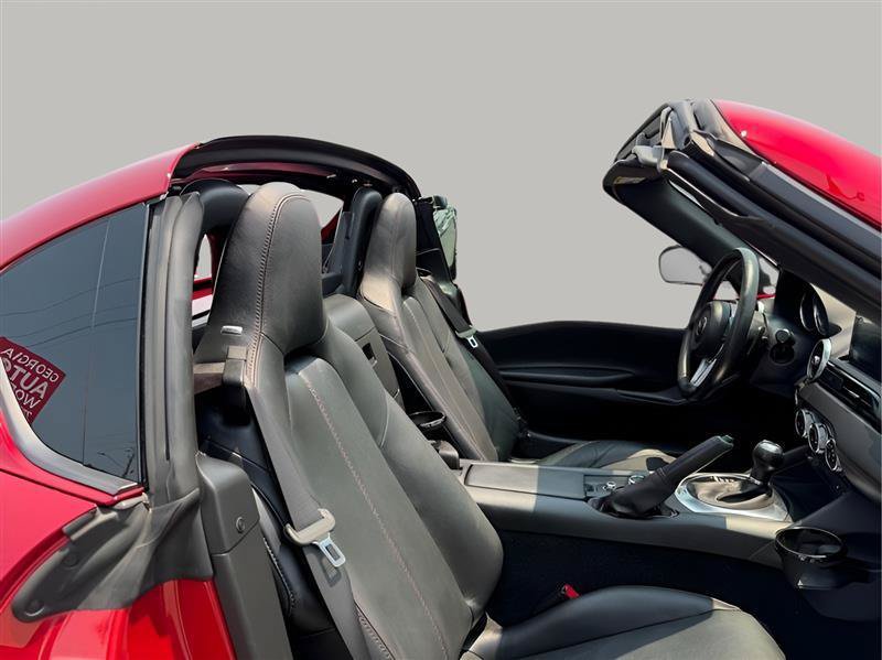Used 2019 MAZDA MX-5 Miata RF Grand Touring RWD image 24