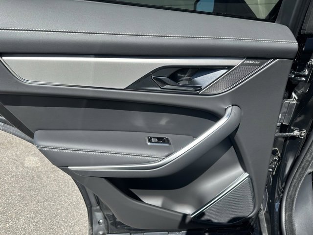 New 2026 Jaguar F-PACE R-Dynamic S image 30