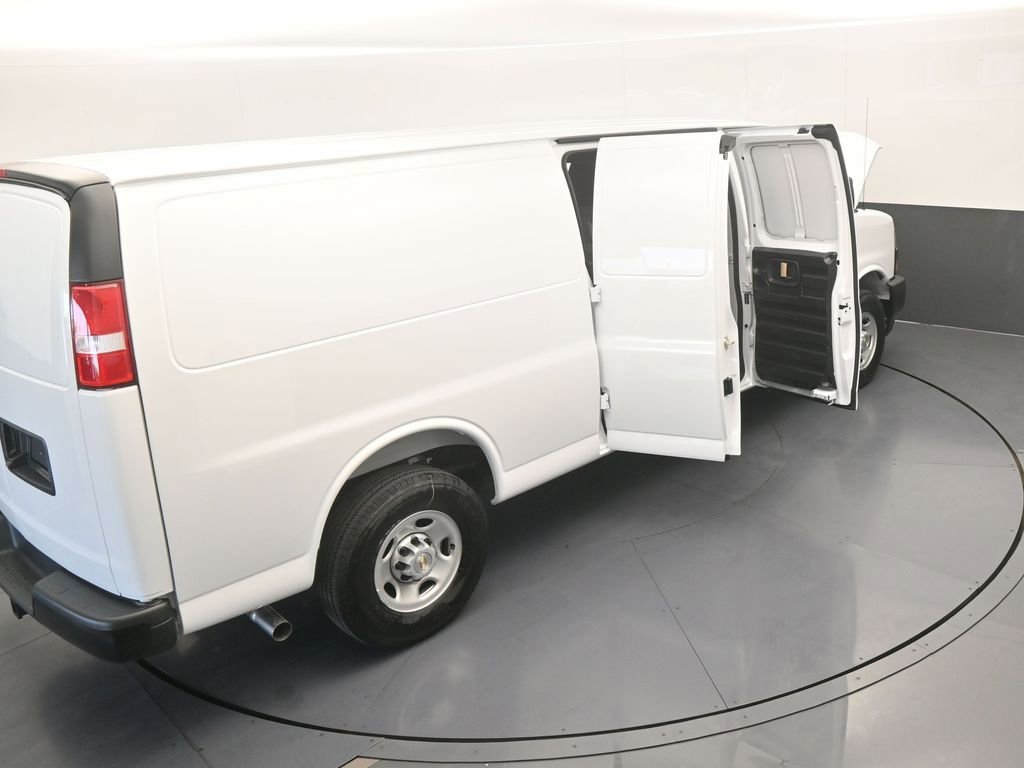 New 2026 Chevrolet Express 2500 Extended w/ Driver Convenience Package RWD image 65