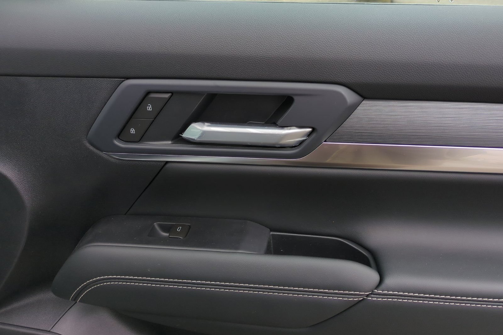 New 2026 GMC Terrain Elevation AWD/4WD image 19