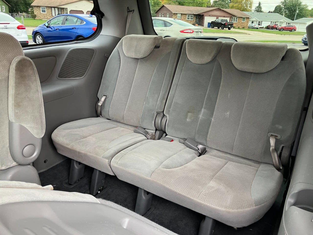 Used 2012 Kia Sedona EX image 12