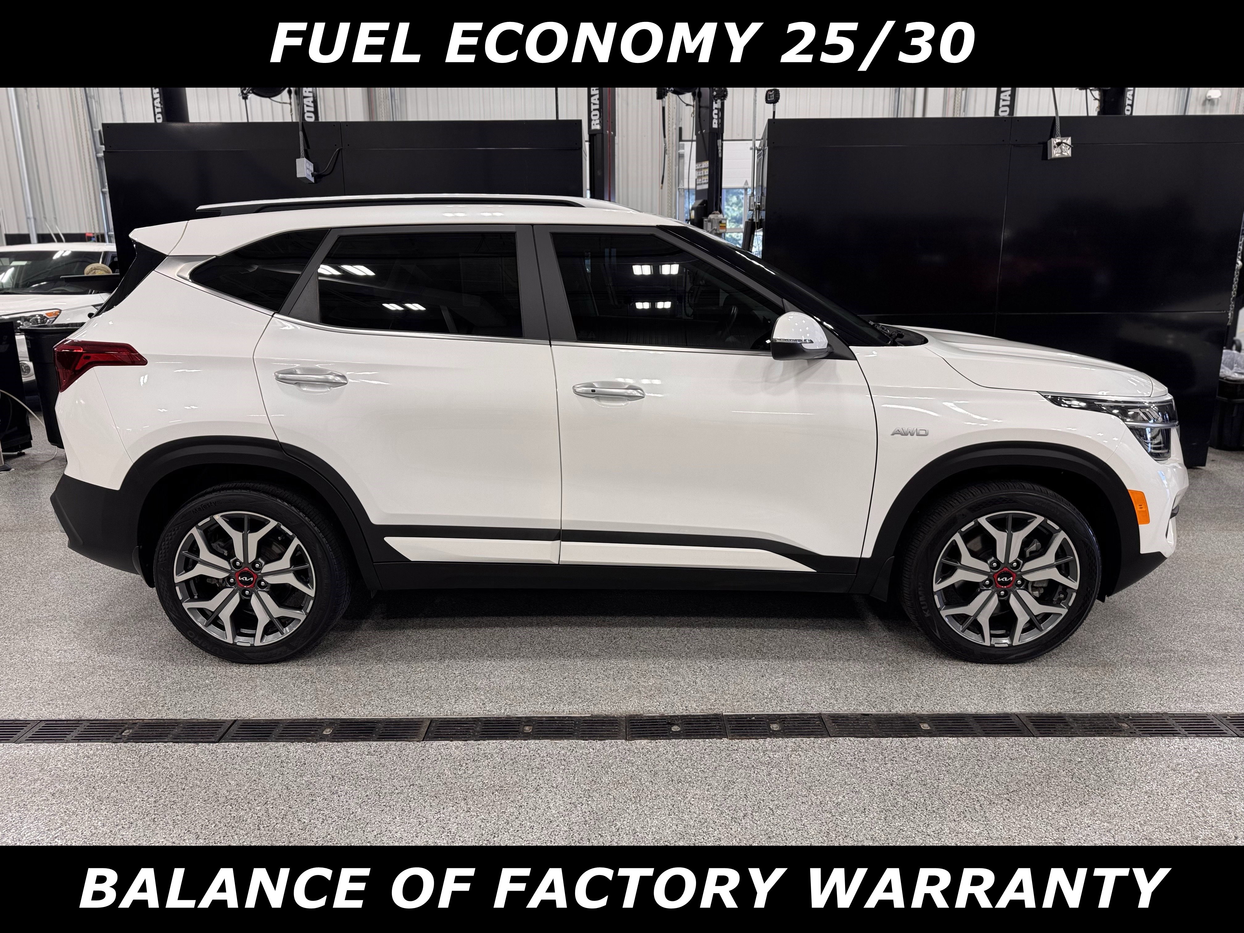 Certified 2023 Kia Seltos SX w/ SX Sunroof Package image 2