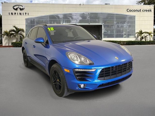 Used 2018 Porsche Macan AWD/4WD image 1