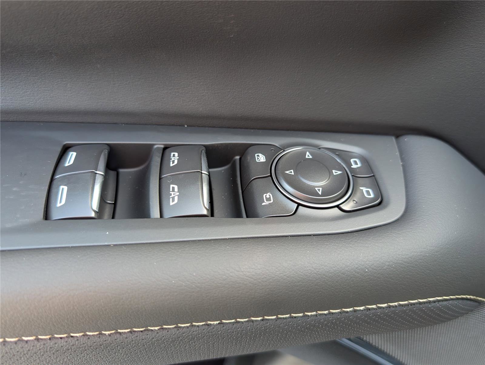 New 2026 Chevrolet Suburban Premier image 18