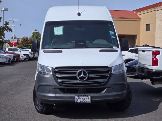 Used 2025 Mercedes-Benz Sprinter 2500 image 3