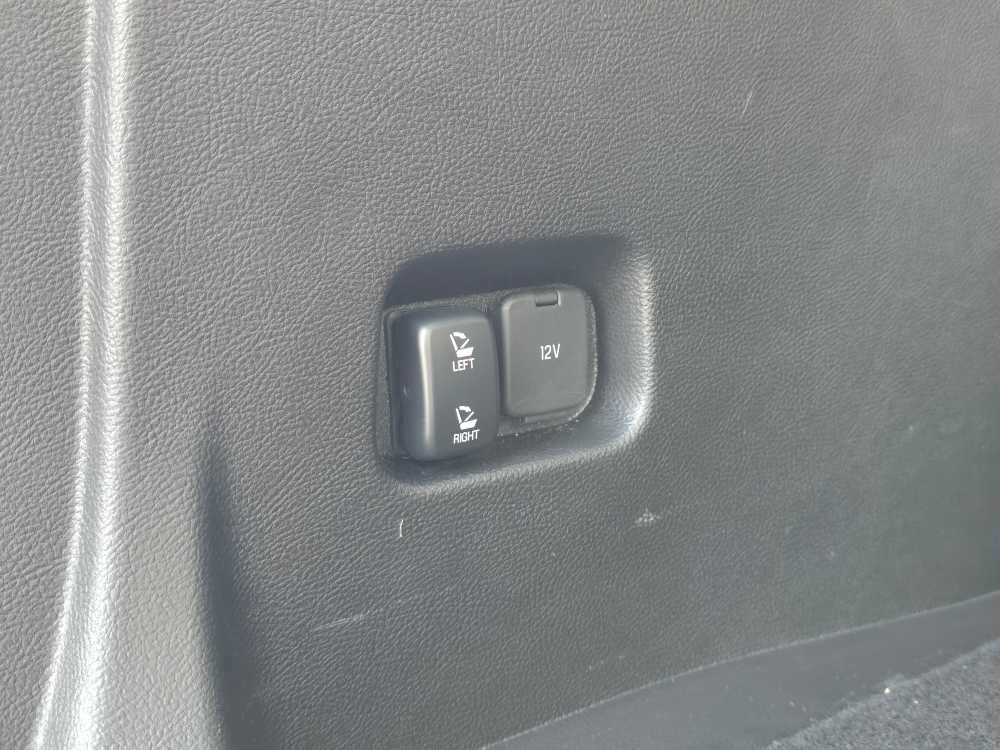 Used 2024 Ford Edge Titanium image 33