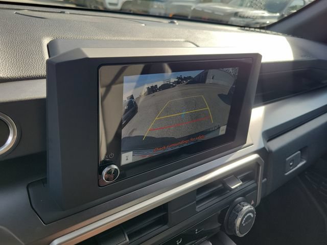 Used 2025 Toyota 4Runner SR5 AWD/4WD image 30