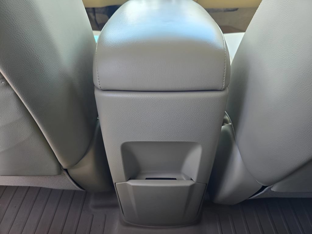 Used 2014 Nissan Murano LE w/ Platinum Edition Package AWD/4WD image 10