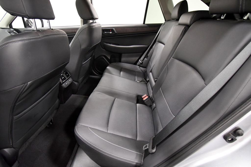 Used 2016 Subaru Outback 2.5i Limited image 14