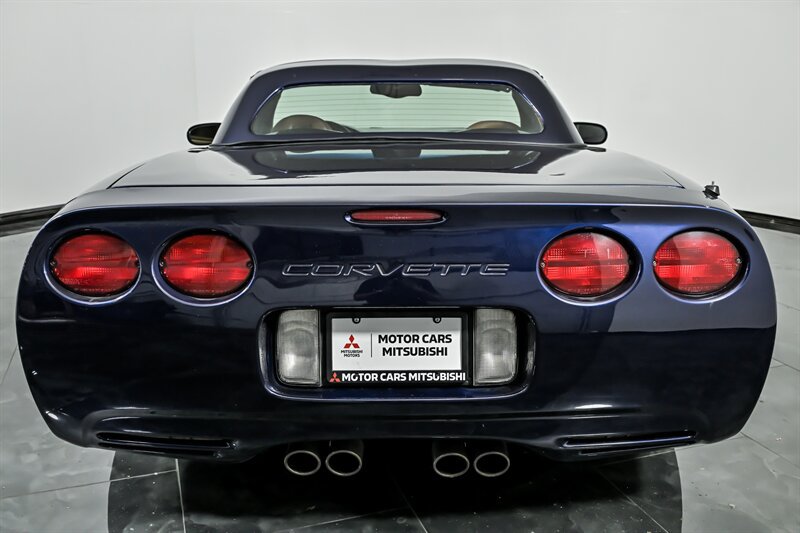 Used 2001 Chevrolet Corvette Z06 w/ Memory Pkg RWD image 8