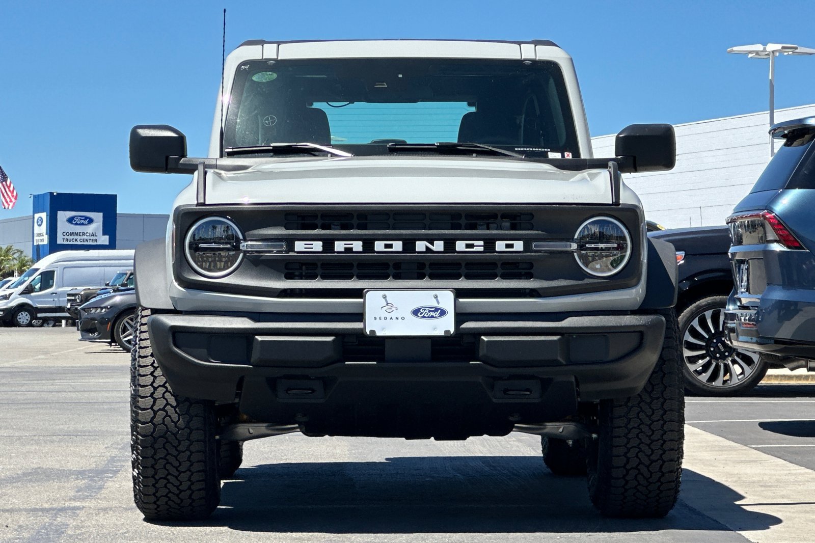 New 2026 Ford Bronco 2-Door w/ Sasquatch Package AWD/4WD image 8