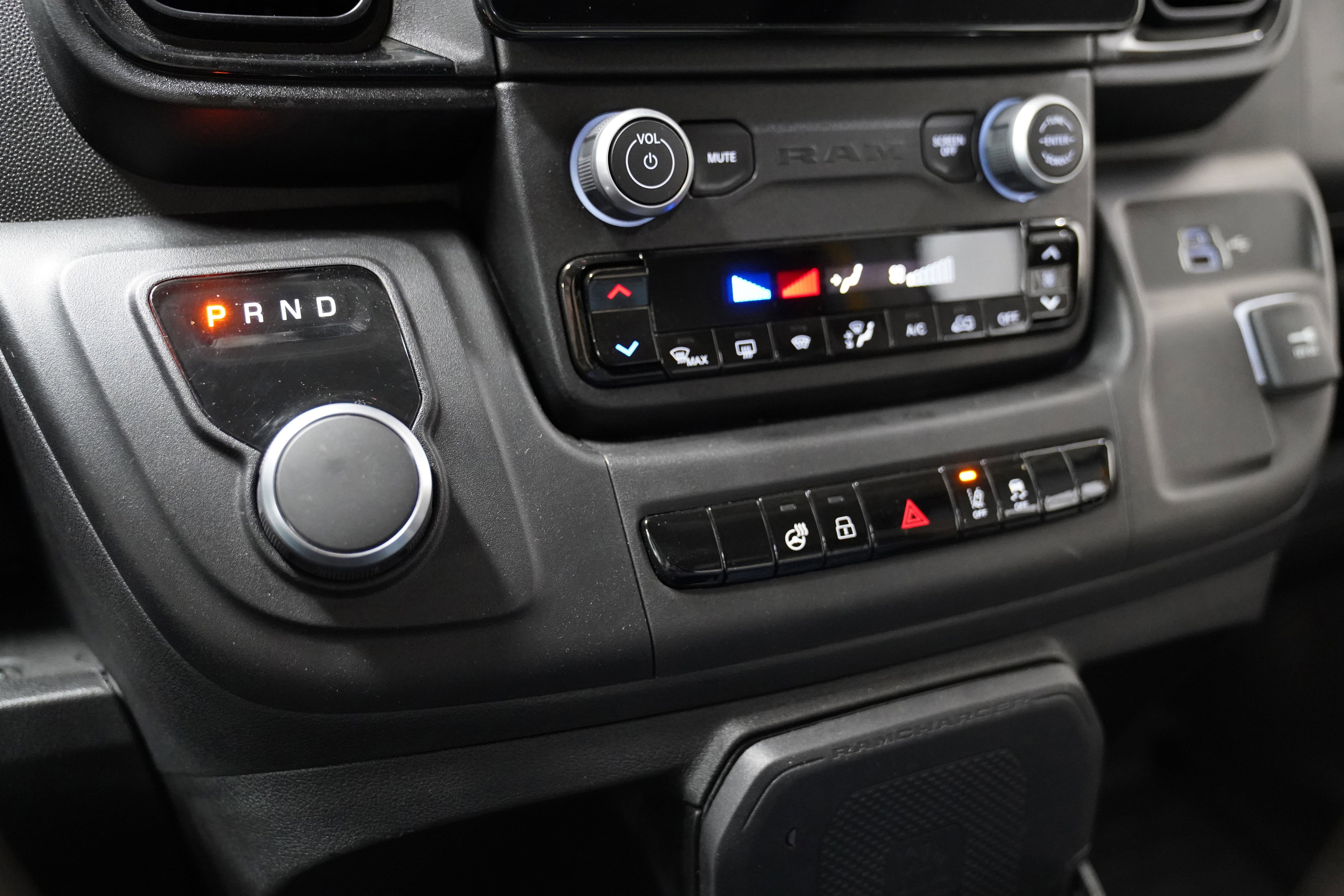 Used 2024 RAM ProMaster 3500 w/ Delivery Van Package image 30