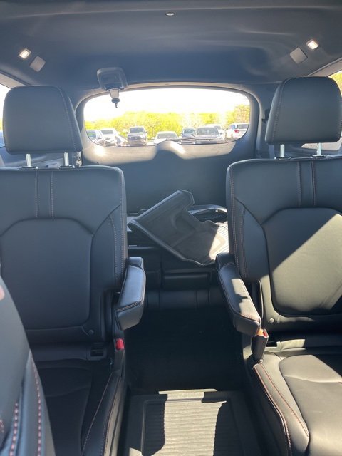 Certified 2025 Honda Pilot TrailSport image 8