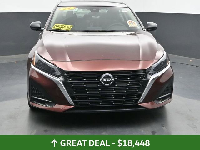Used 2024 Nissan Altima 2.5 SV image 4