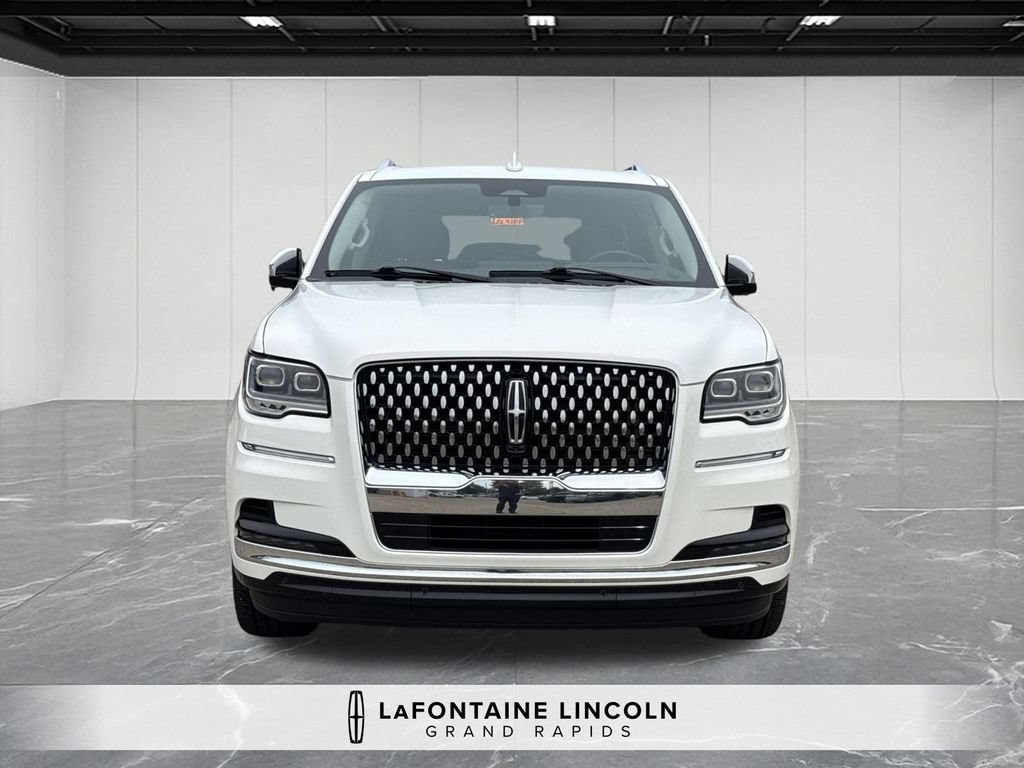 Certified 2024 Lincoln Navigator Black Label AWD/4WD image 8