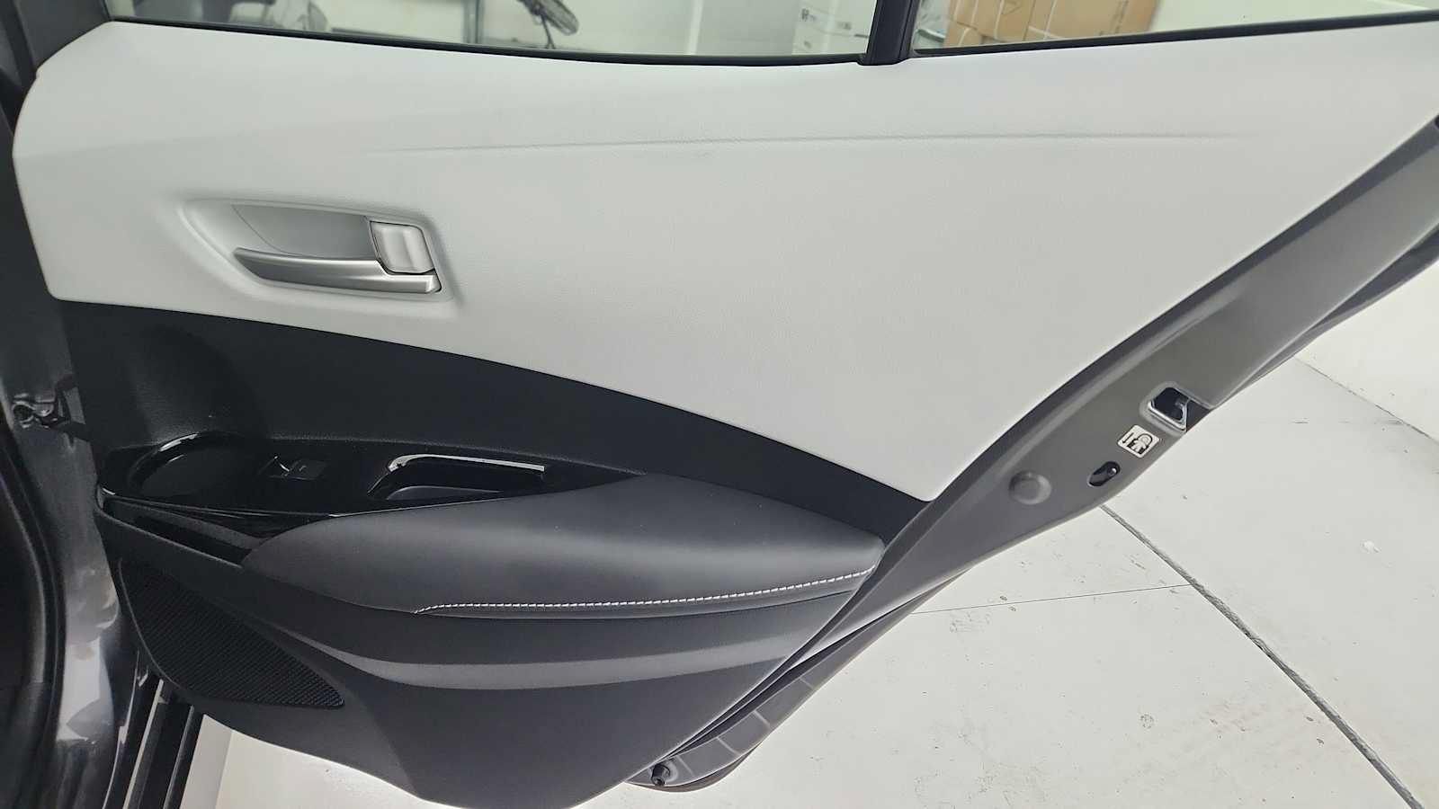 Used 2024 Toyota Corolla SE FWD image 33