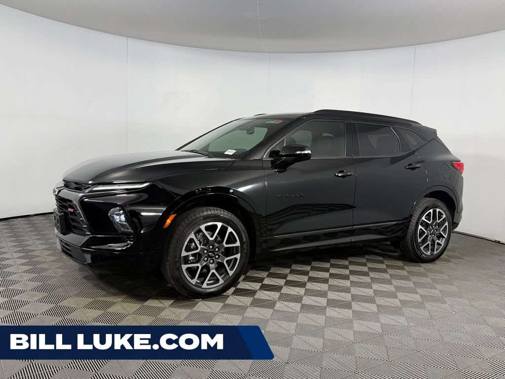 Used 2025 Chevrolet Blazer RS AWD/4WD image 1