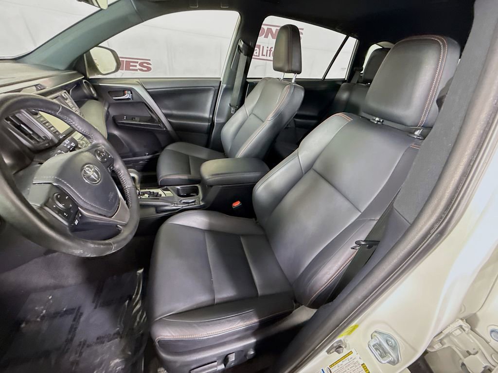 Used 2017 Toyota RAV4 SE w/ Advanced Technology Package image 25