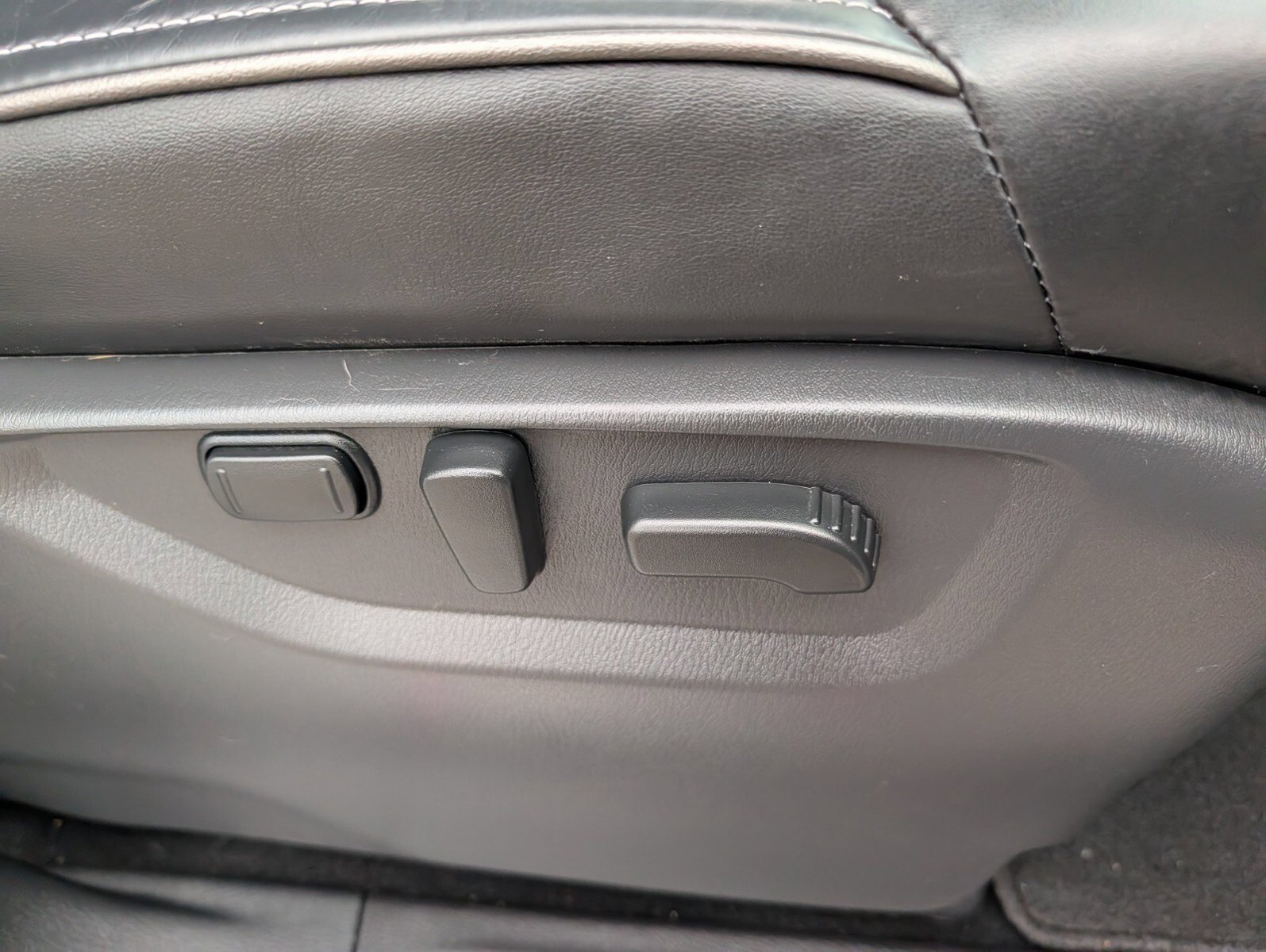 Used 2024 INFINITI QX80 Sensory AWD/4WD image 31