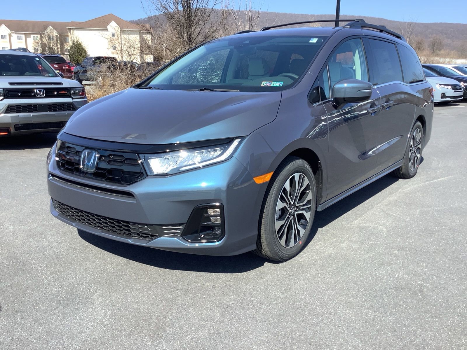 New 2026 Honda Odyssey Elite image 2