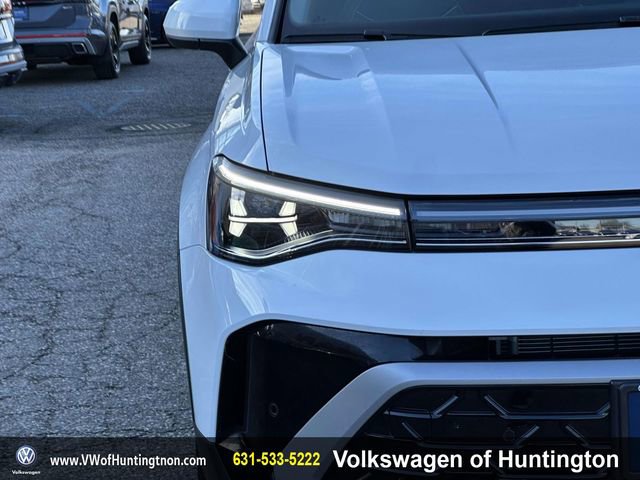 Certified 2025 Volkswagen Taos SEL w/ Taos Adventure Package (SXB) image 10