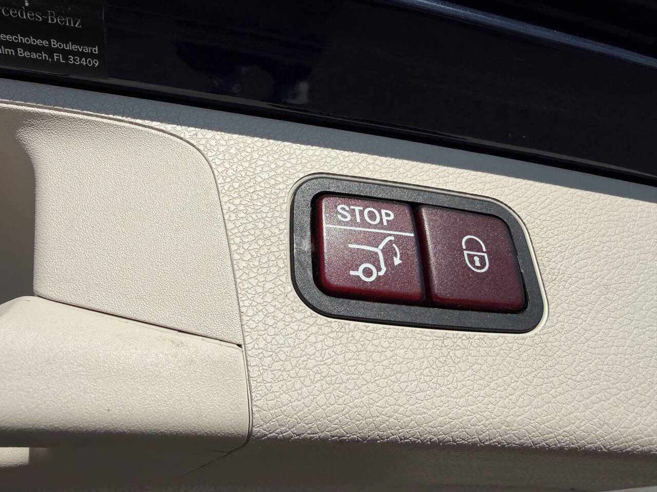 Used 2019 Mercedes-Benz E 450 4MATIC Wagon w/ Premium Package image 17