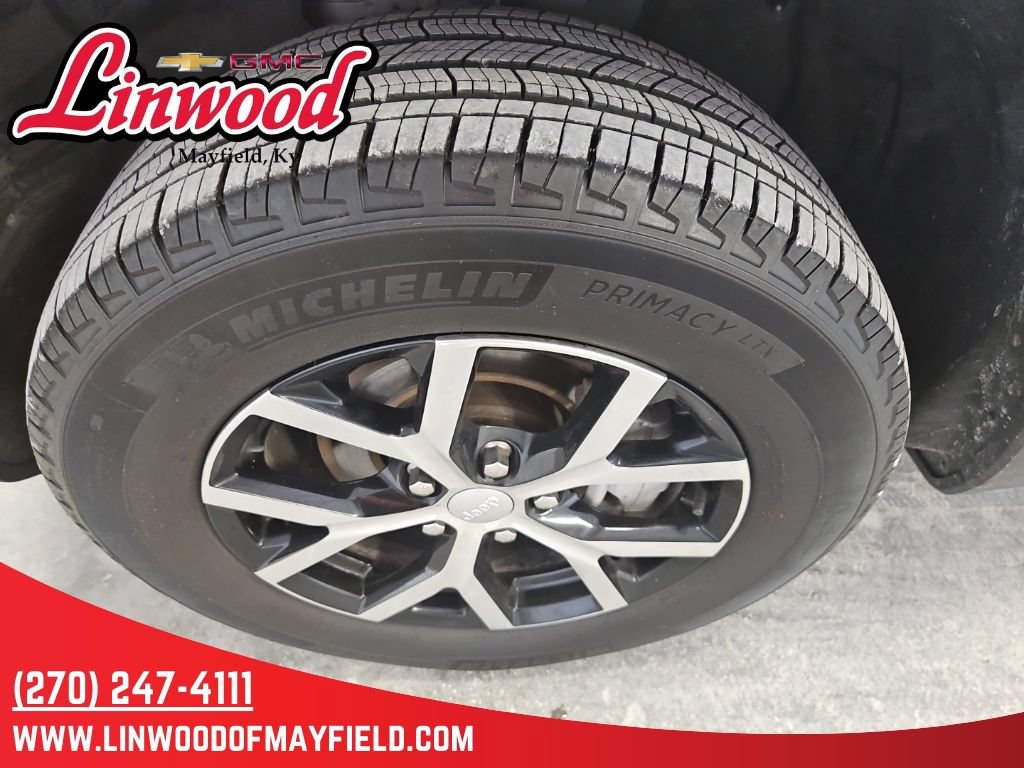 Used 2023 Jeep Grand Cherokee Limited AWD/4WD image 6