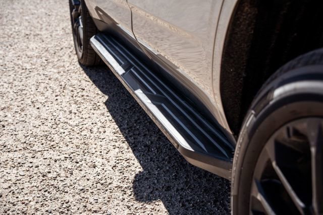 Used 2023 GMC Yukon SLE image 12