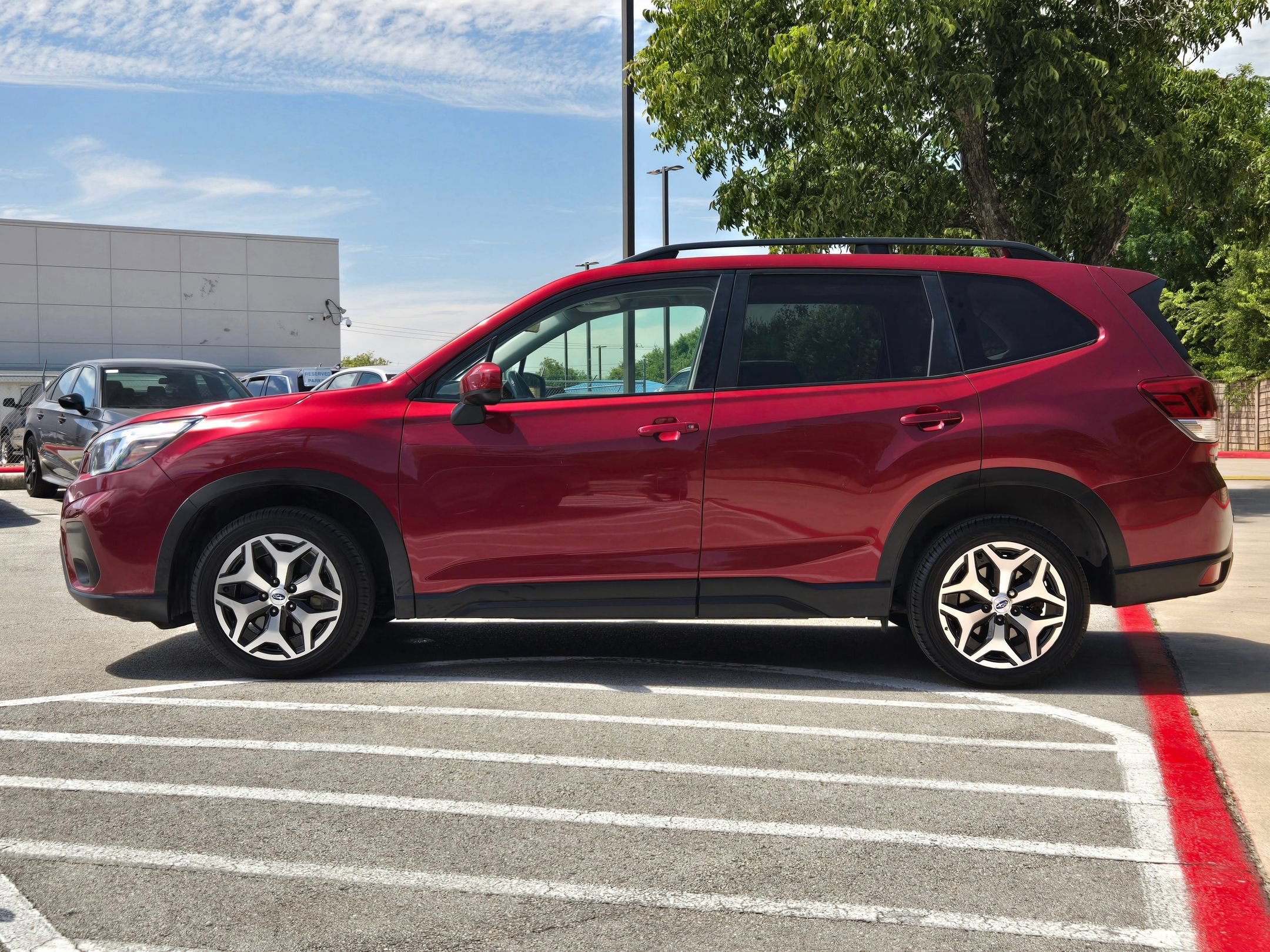 Used 2019 Subaru Forester Premium w/ Popular Package #1 AWD/4WD image 6