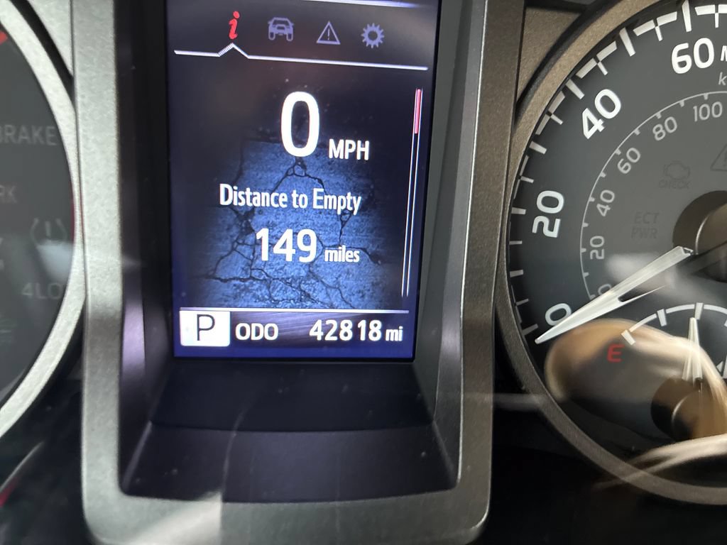 Used 2021 Toyota Tacoma TRD Off-Road AWD/4WD image 17