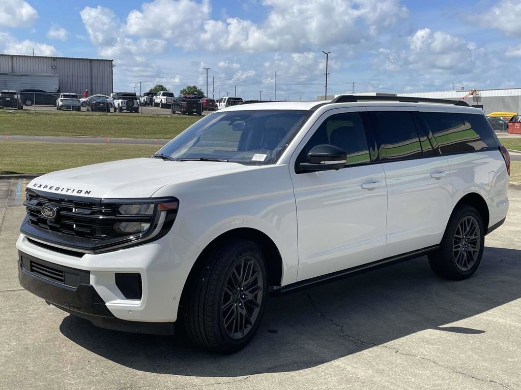 New 2025 Ford Expedition Max Platinum w/ Stealth Performance Package AWD/4WD image 7