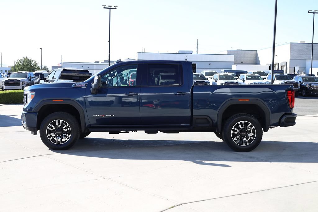 Used 2022 GMC Sierra 3500 AT4 w/ AT4 Premium Plus Package AWD/4WD image 3