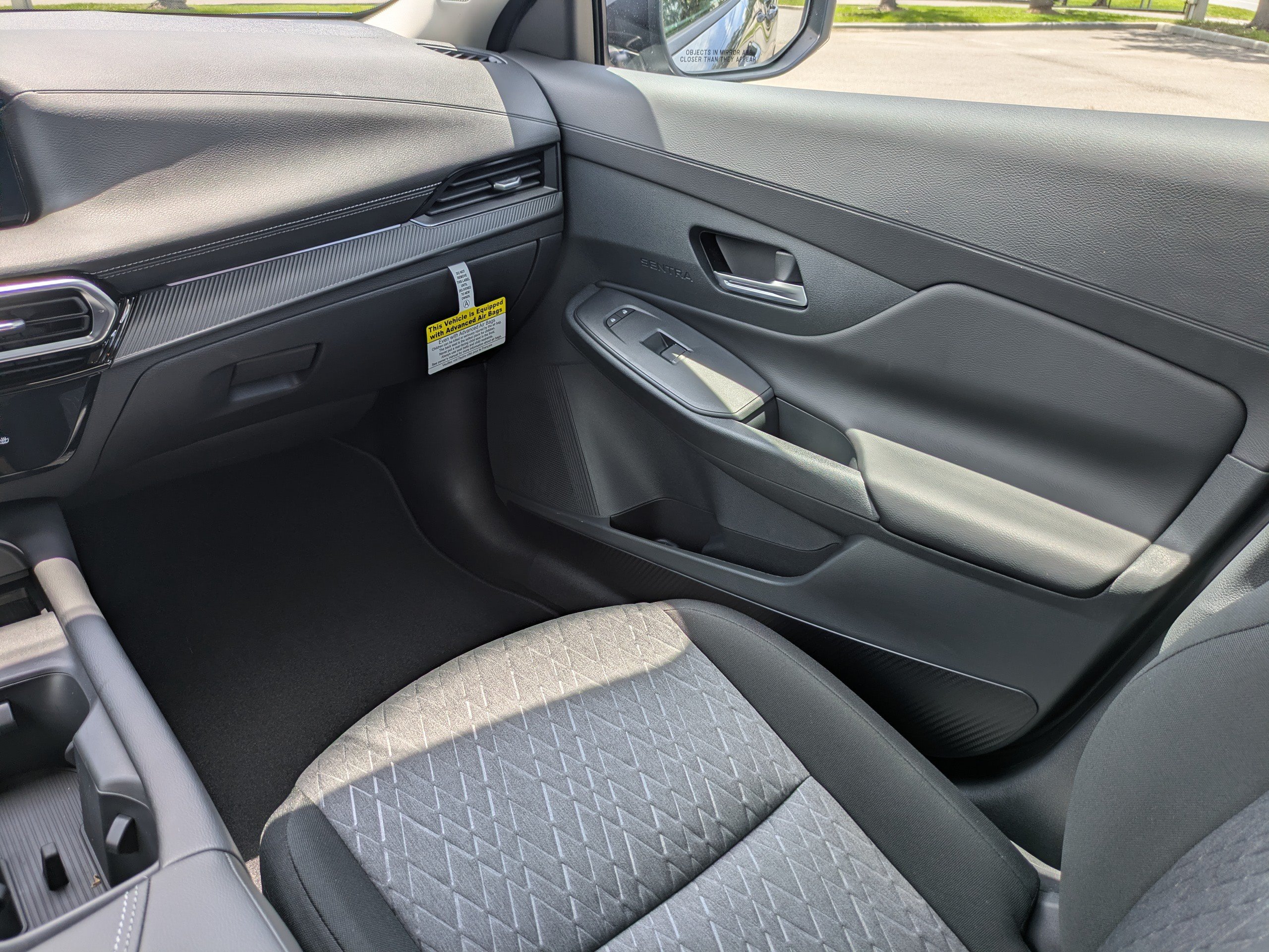 New 2026 Nissan Sentra SV w/ SV Convenience Package FWD image 18