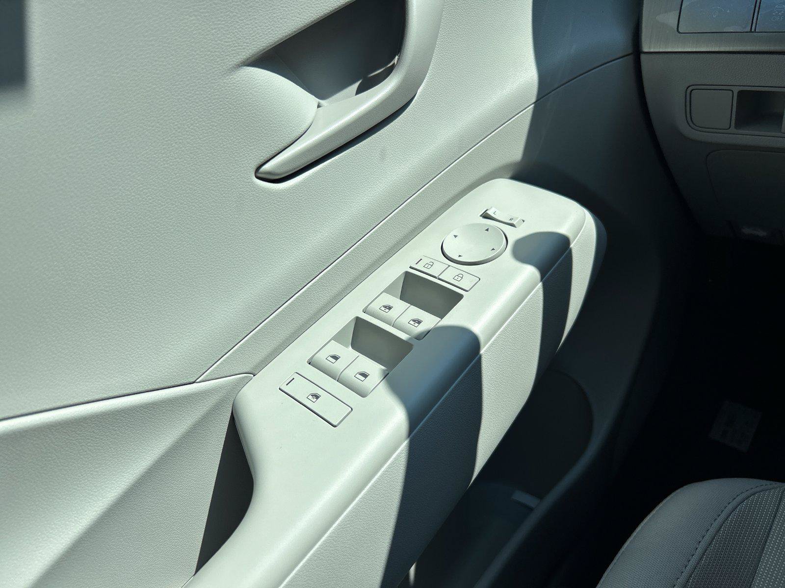 New 2027 Hyundai Kona SEL Sport AWD/4WD image 10