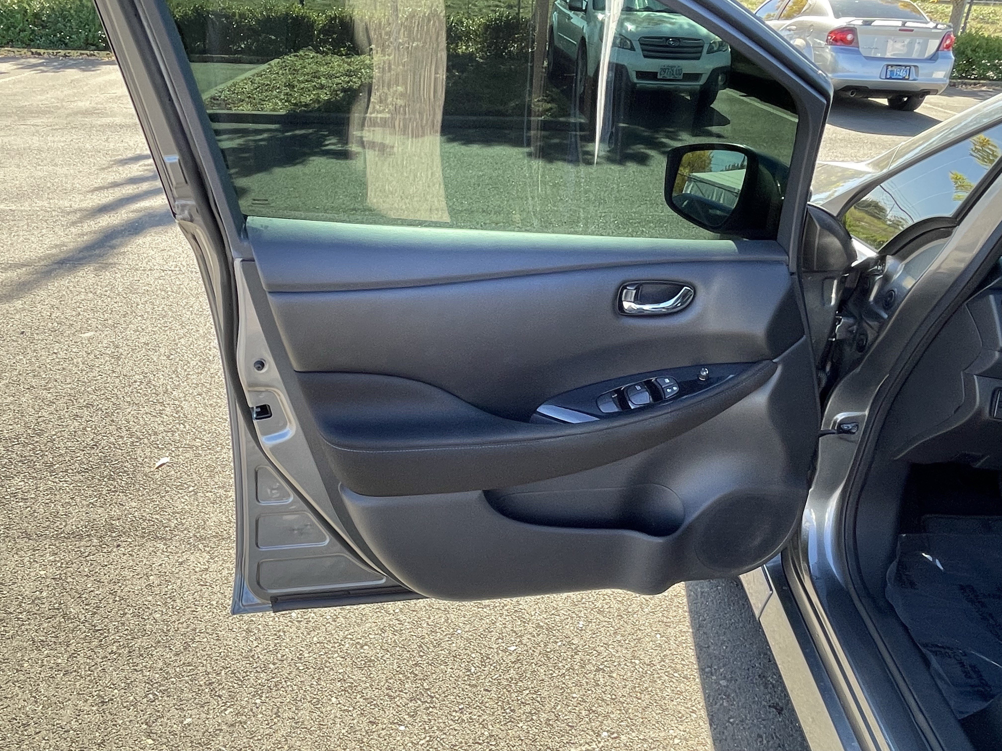 Used 2024 Nissan Leaf SV Plus FWD image 16