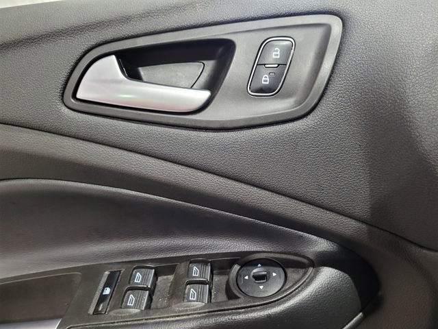 Used 2019 Ford Escape SE image 44