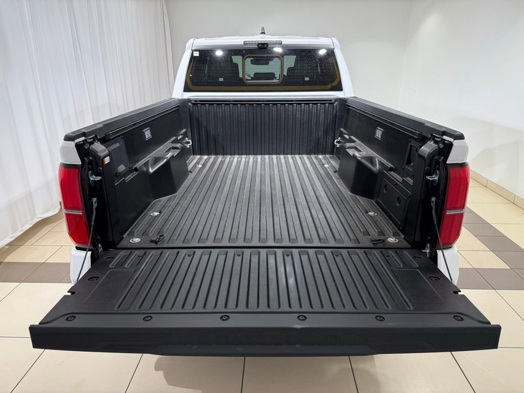 New 2026 Toyota Tacoma TRD Off-Road AWD/4WD image 11
