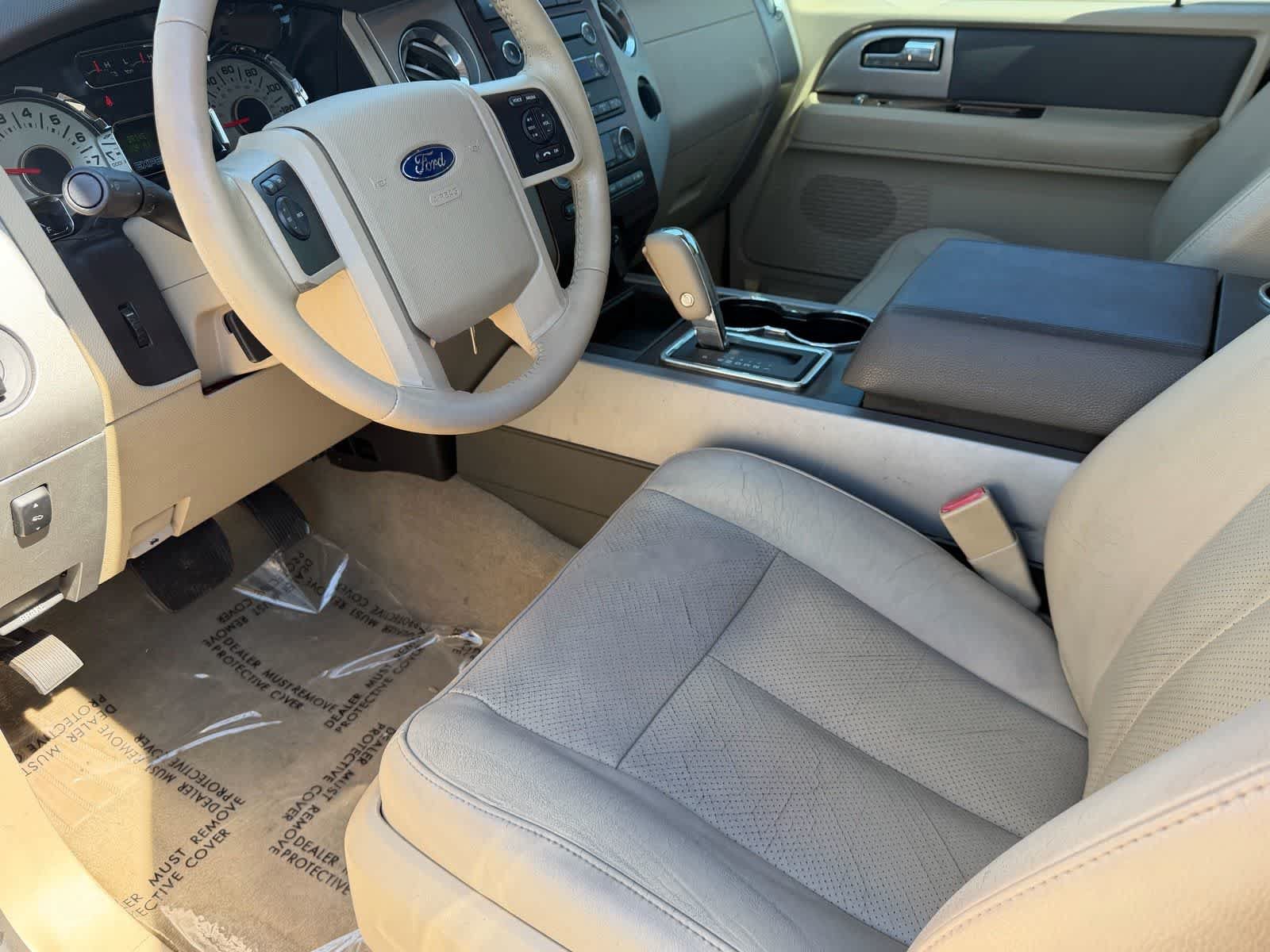 Used 2012 Ford Expedition XLT AWD/4WD image 2