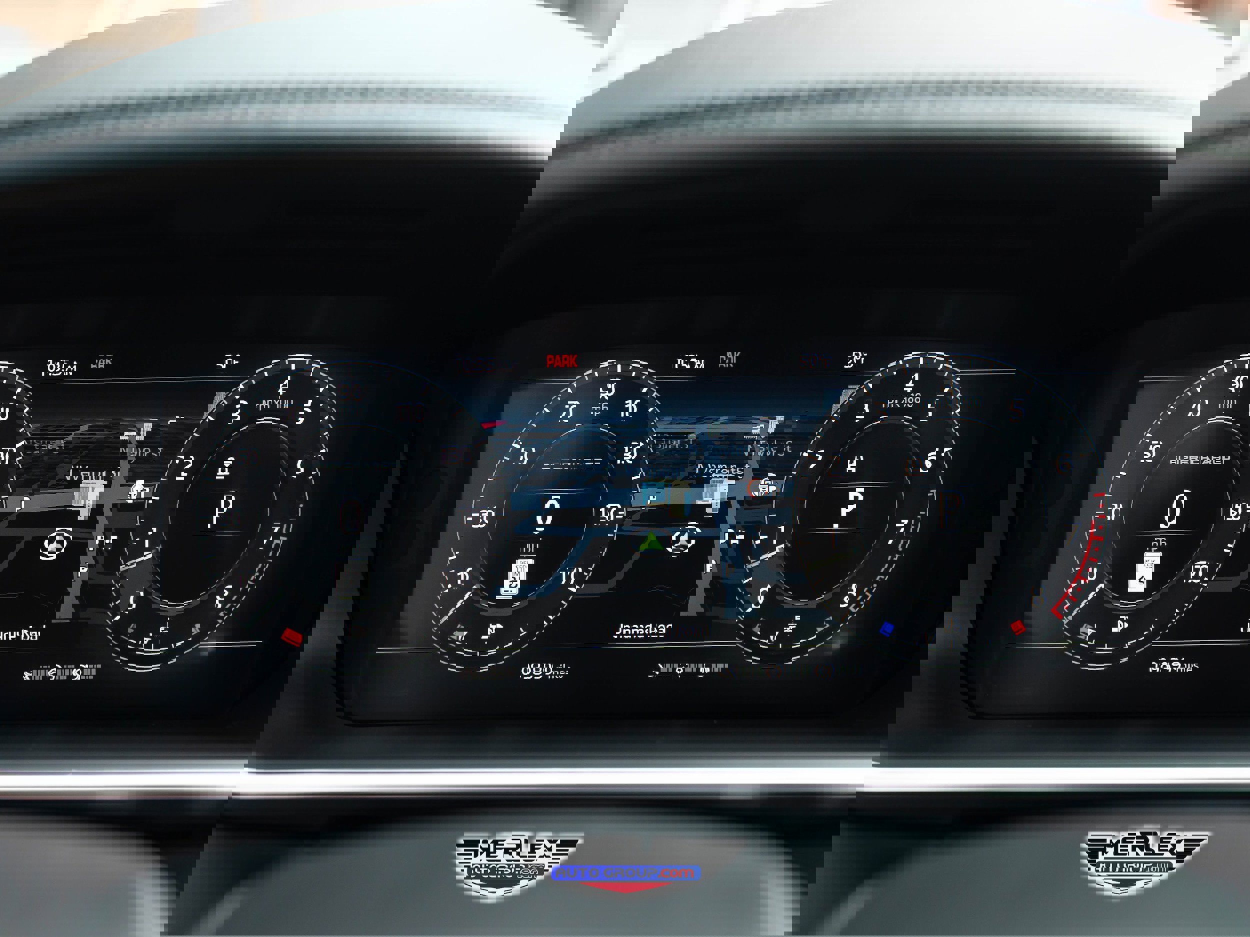 Used 2018 Land Rover Range Rover Long Wheelbase Supercharged image 31