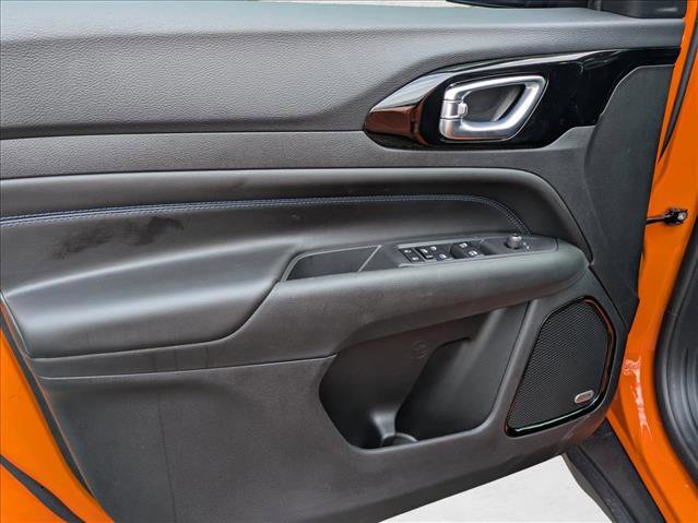 New 2026 Jeep Compass Latitude w/ Sun and Sound Group image 16