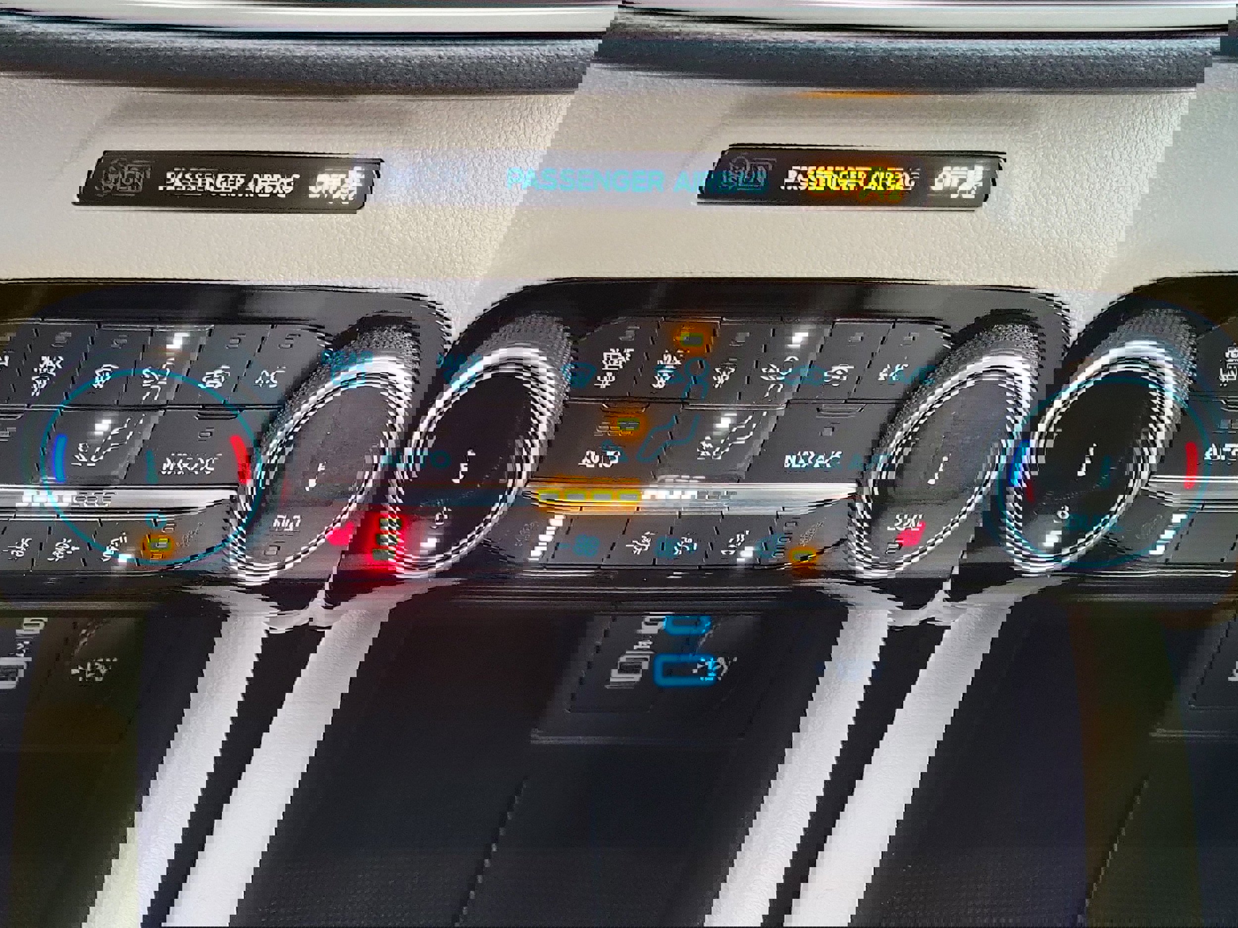 Certified 2022 Ford Escape SE w/ Convenience Package image 30