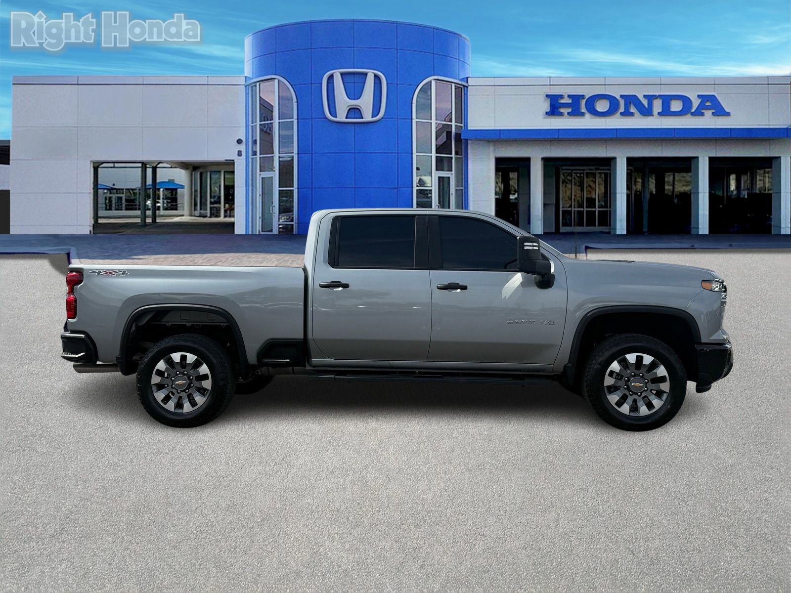 Used 2025 Chevrolet Silverado 2500 Custom w/ Custom Convenience Package AWD/4WD image 9