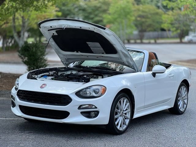 Used 2019 FIAT 124 Spider Lusso w/ Navigation & Sound Group RWD image 30