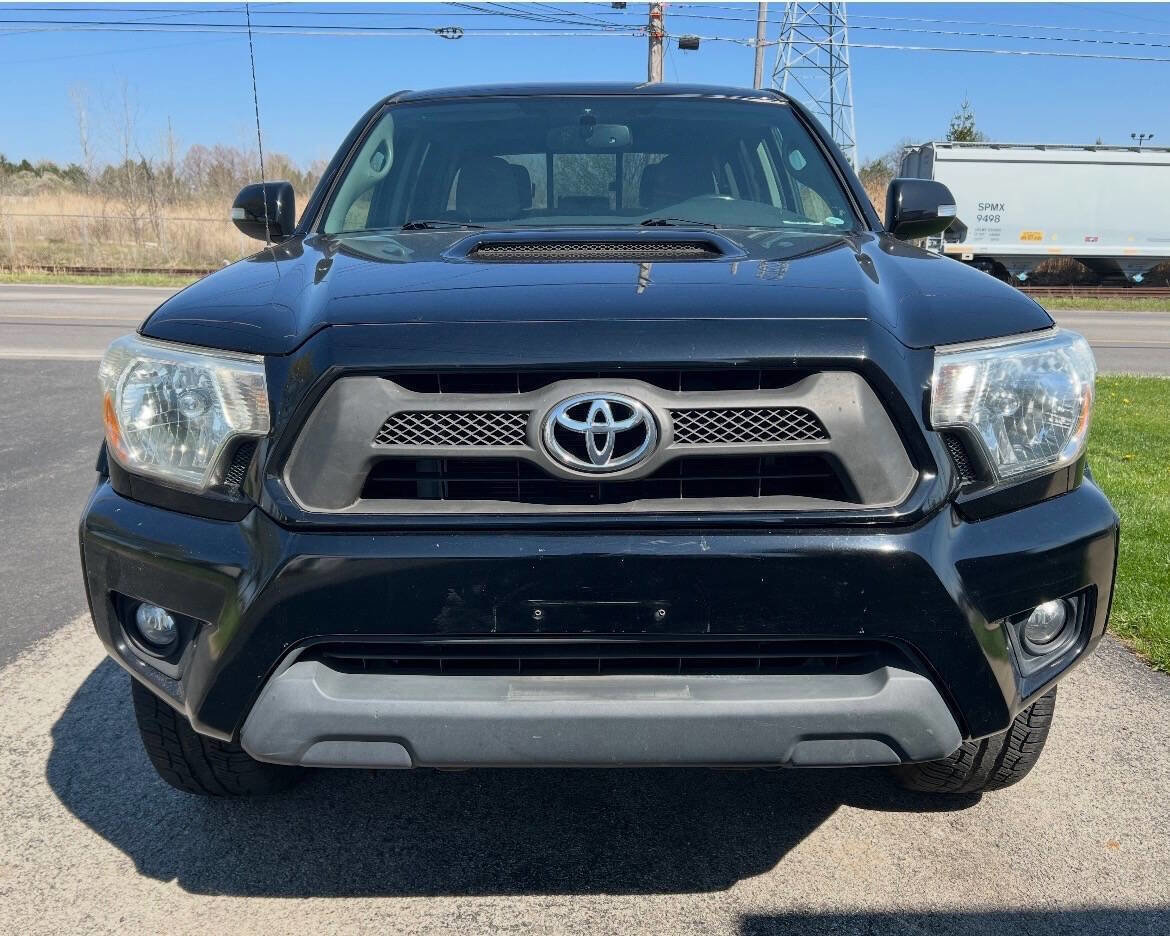 Used 2012 Toyota Tacoma 4x4 Double Cab w/ TRD Sport Pkg image 4