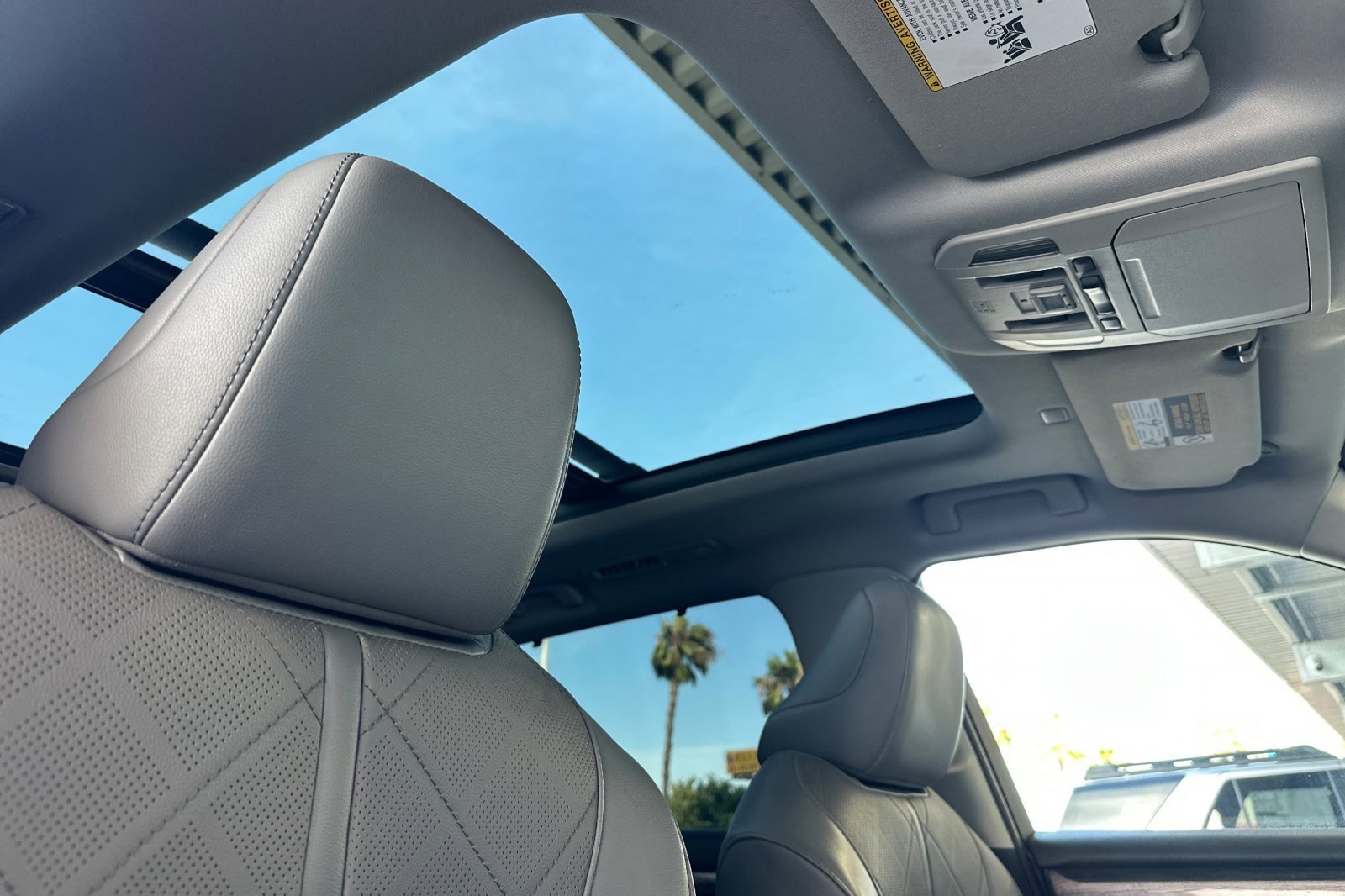 Used 2021 Toyota Highlander Platinum image 17